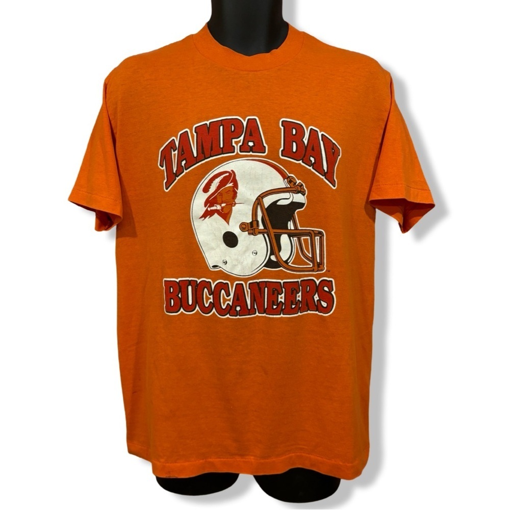 Vintage 80s Tampa Bay Buccaneers T-Shirt